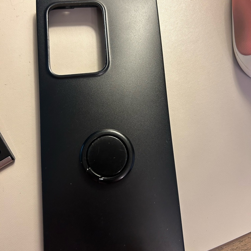 S20 Ultra Matte black Flaunt square case with finger ring